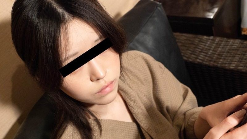 邊看影片邊口交挑戰 川口明里